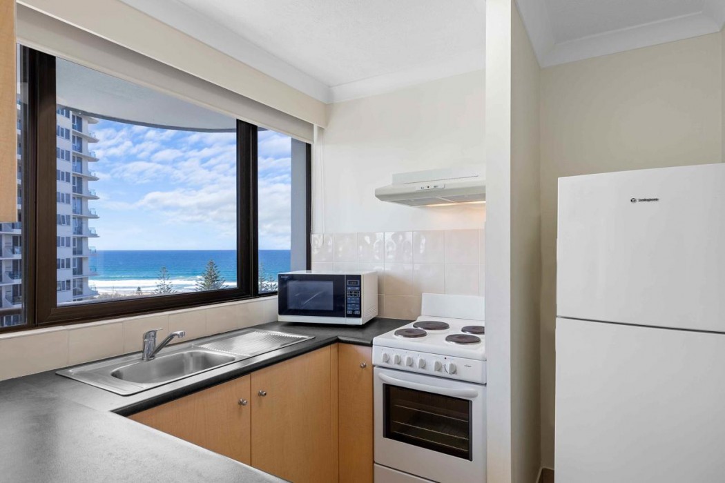 Pacific Resort Broadbeach 19/77