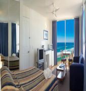 Chateau Beachside 4/30