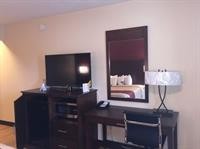 Evergreen Inn Suites Portland 27/48