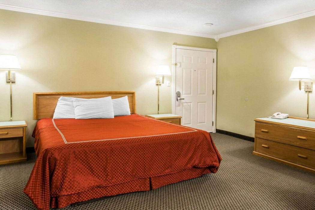 Capital O Stevenson Inn Riverside 6/49