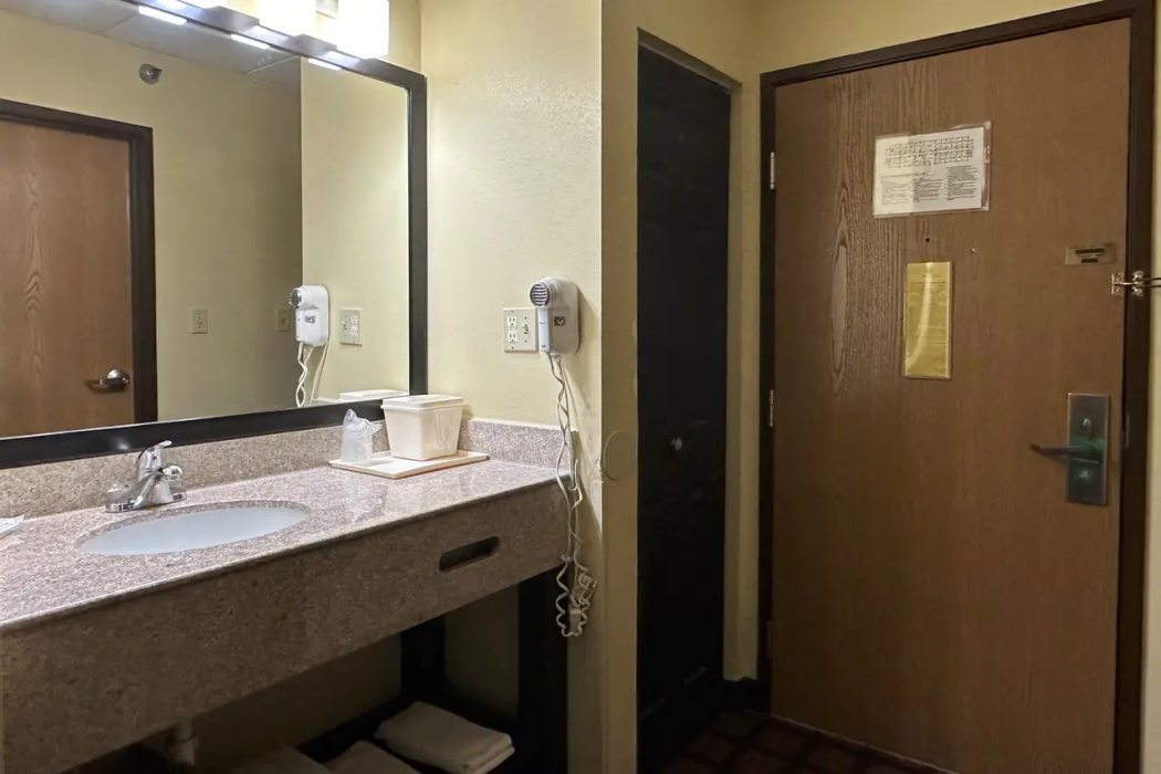 Quality Inn Perryville I-55 12/25