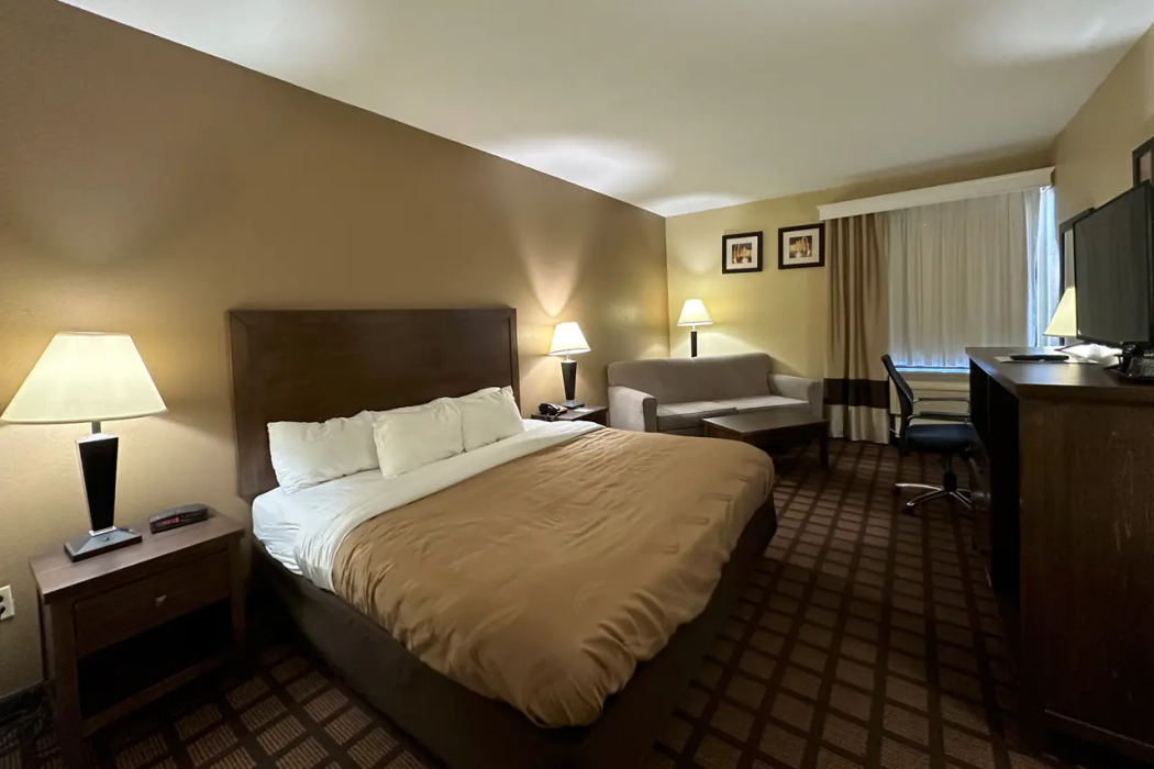 Quality Inn Perryville I-55 10/25