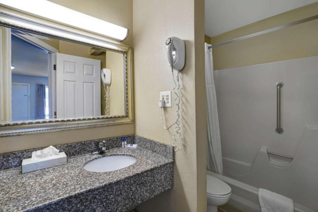 Motel6 Washington, PA 14/41