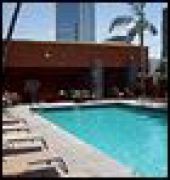 Holiday Inn Express & Suites Phoenix - Midtown 13/54