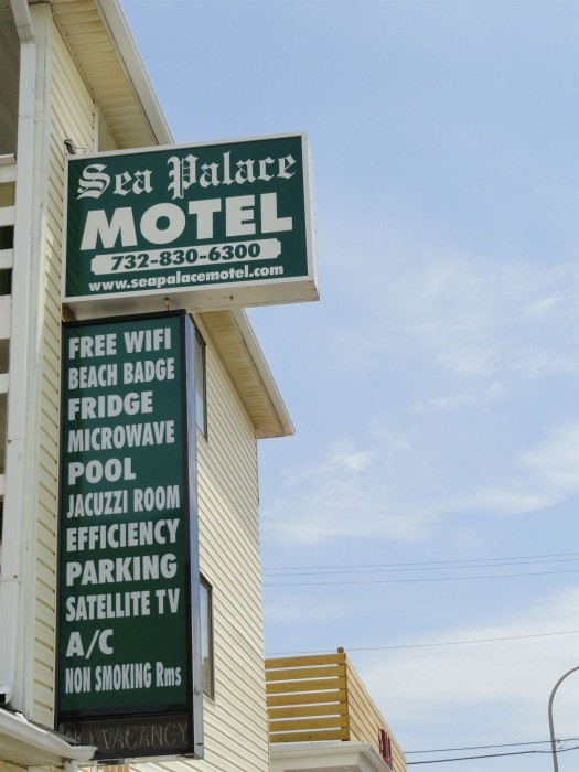 Sea Palace Motel 50/94