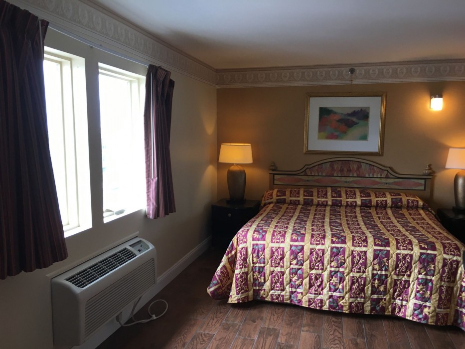 Sea Palace Motel 57/94
