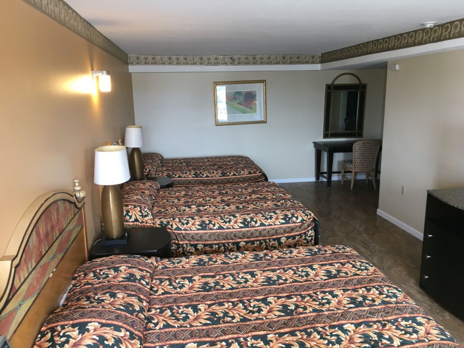 Sea Palace Motel 60/94