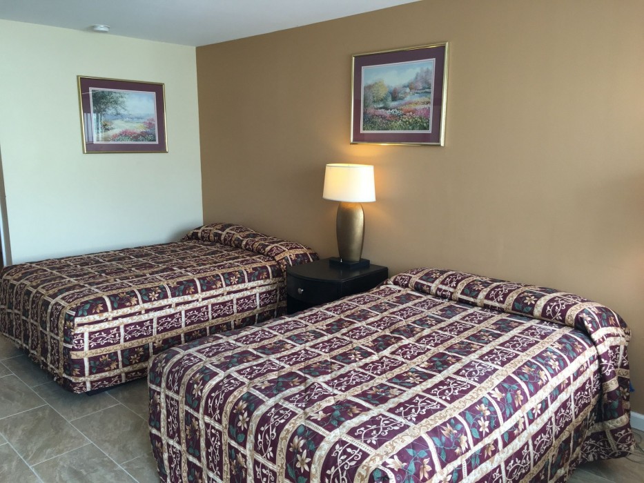 Sea Palace Motel 48/94