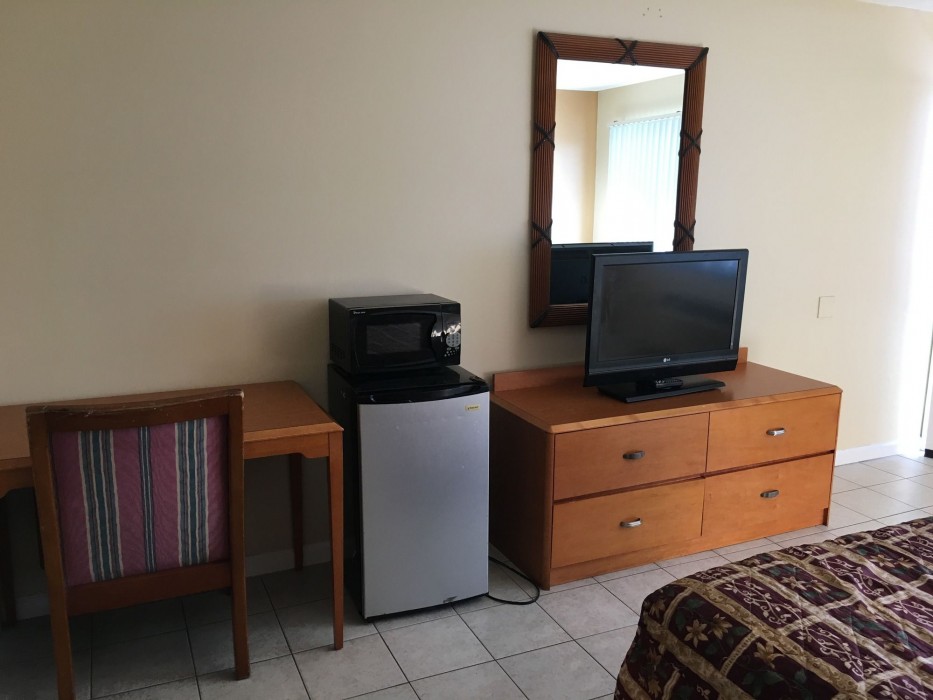 Sea Palace Motel 30/94