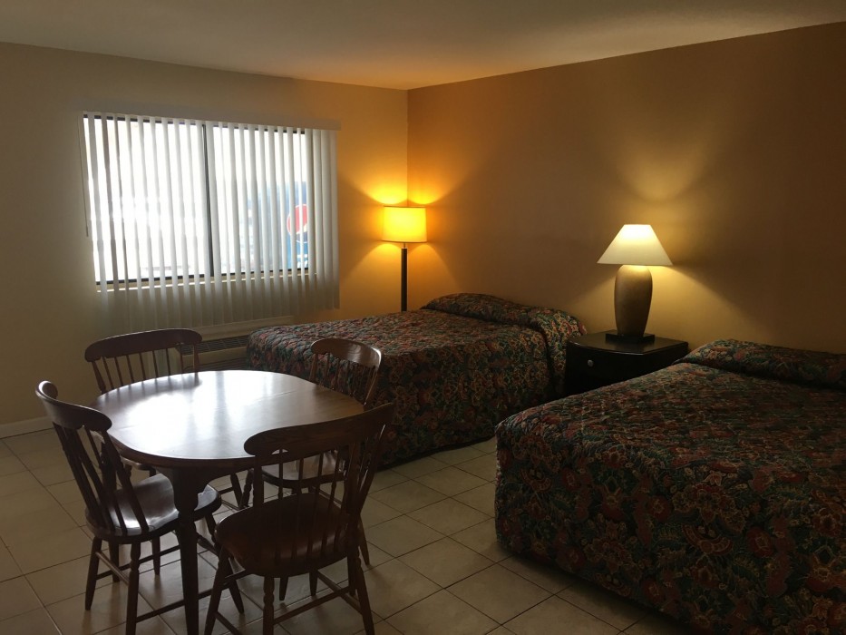 Sea Palace Motel 39/94