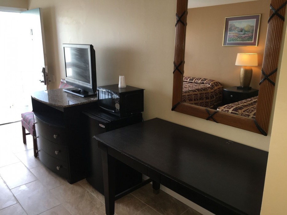 Sea Palace Motel 47/94