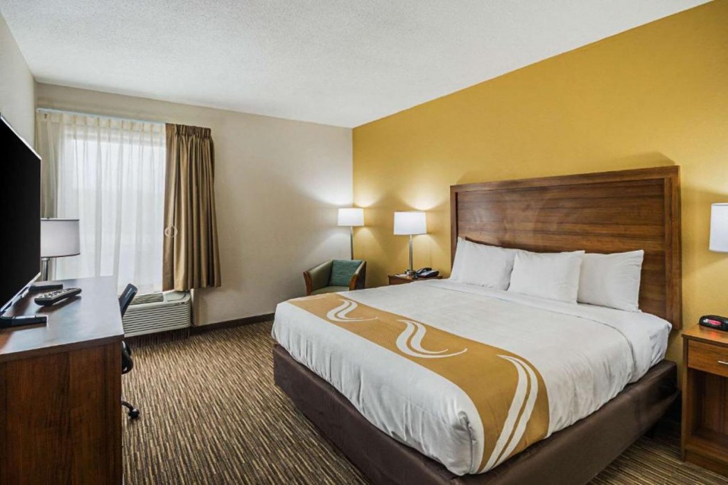 Quality Inn Berea, KY 17/32