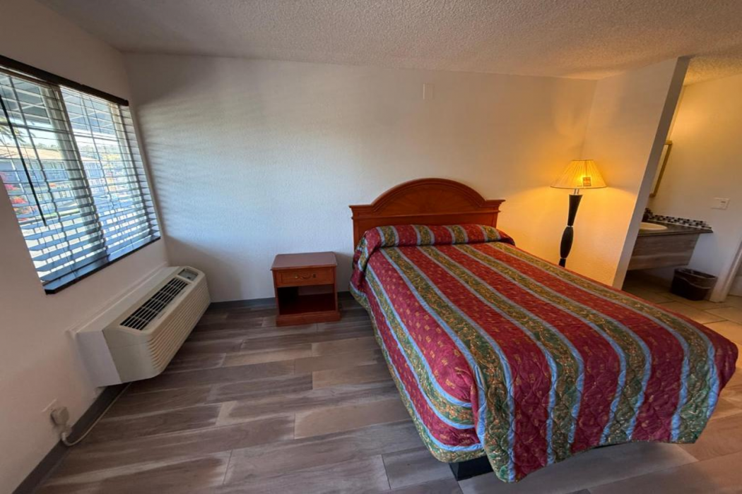 Room at Solano Inn Vallejo Napa Valley / Six Flags, VALLEJO - CA