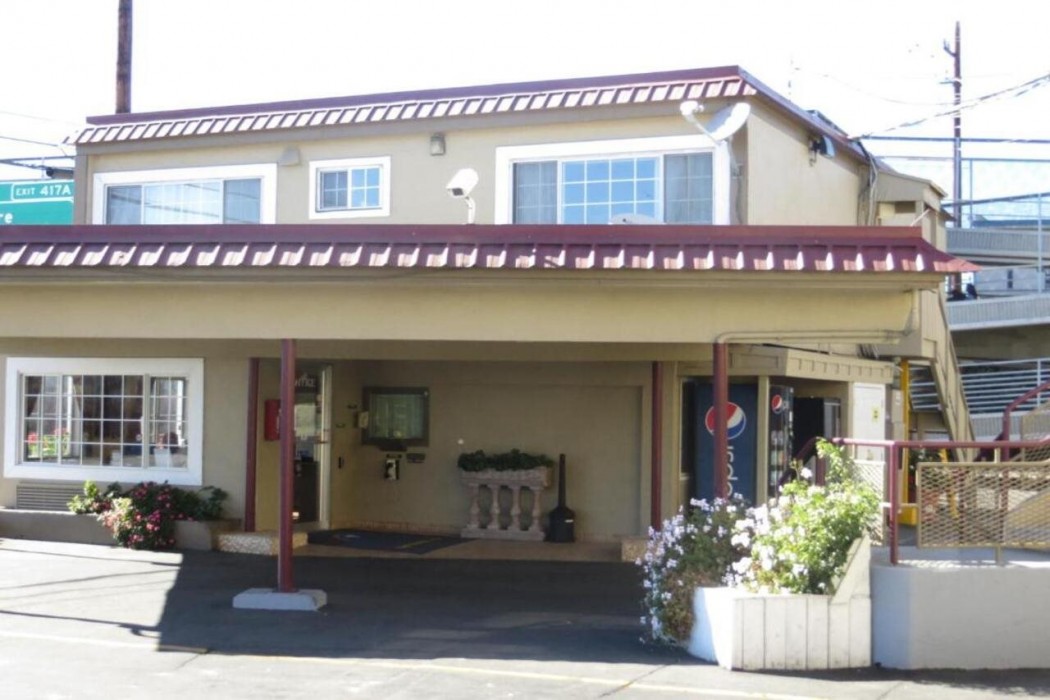 Inn at Bayshore (ex Americas Best Value Inn San Mateo) 3/11