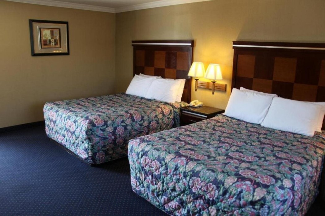 Inn at Bayshore (ex Americas Best Value Inn San Mateo) 7/11