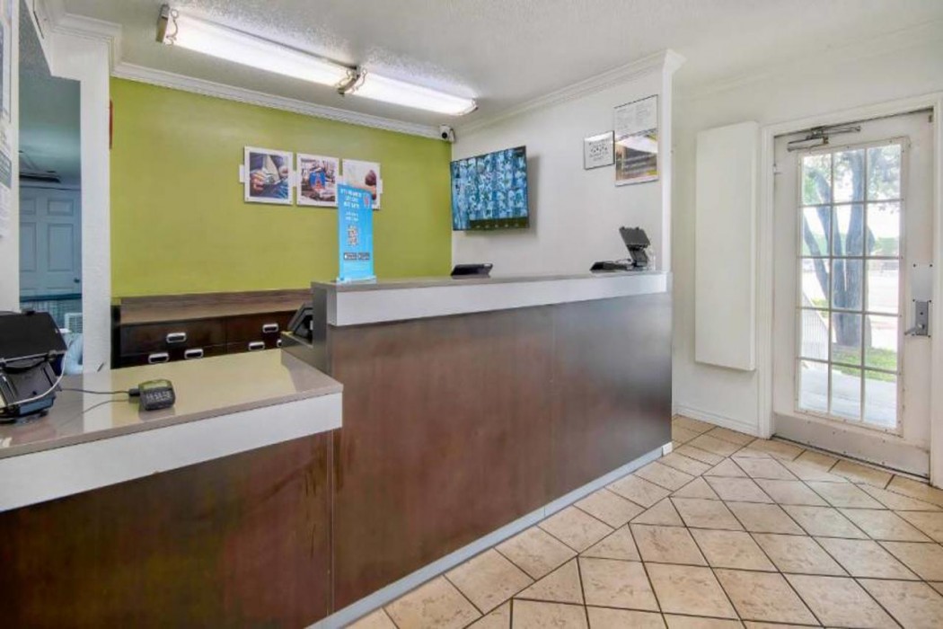 Studio 6 Extended Stay - San Antonio, TX - Six Flags photo4