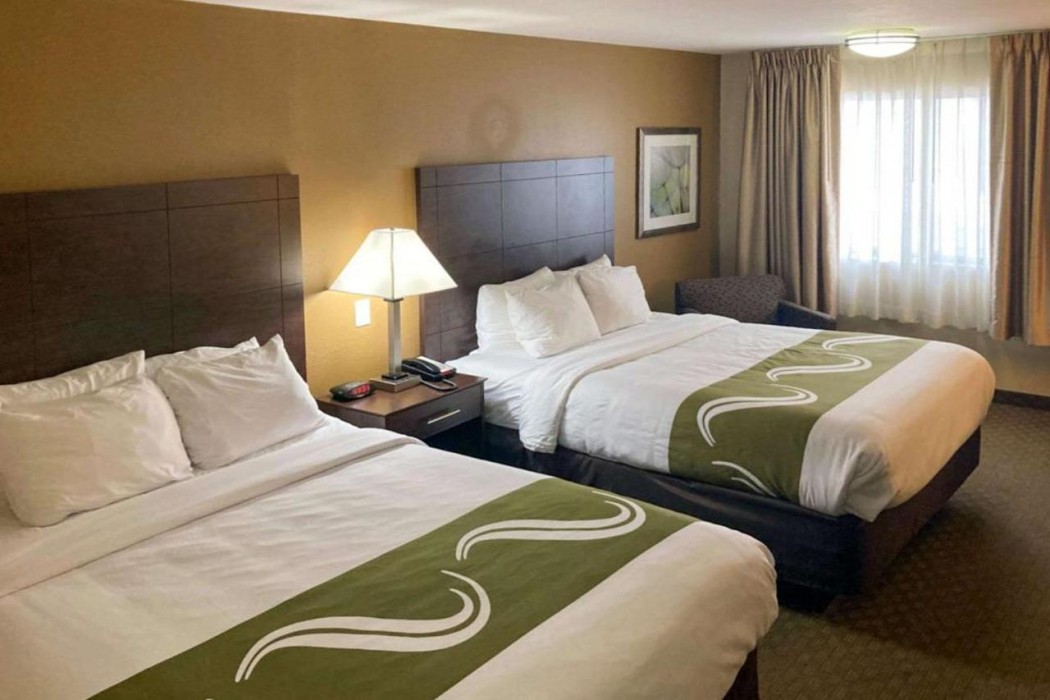 Quality Inn Ontario, OR 12/32