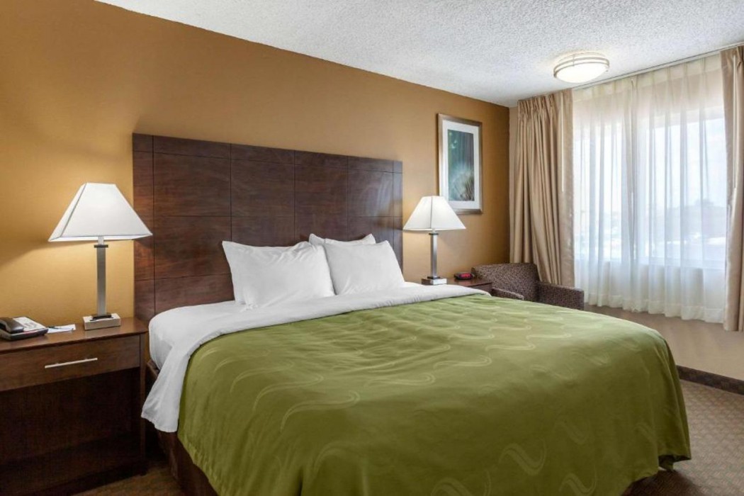 Quality Inn Ontario, OR 9/32