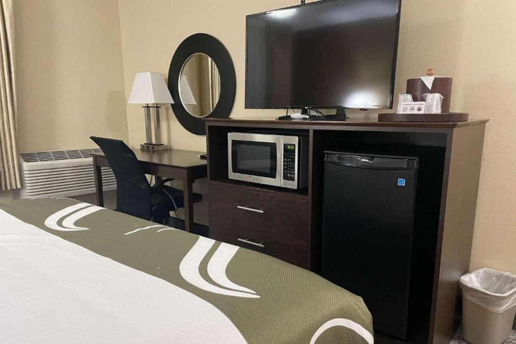 Quality Inn Ontario, OR 17/32