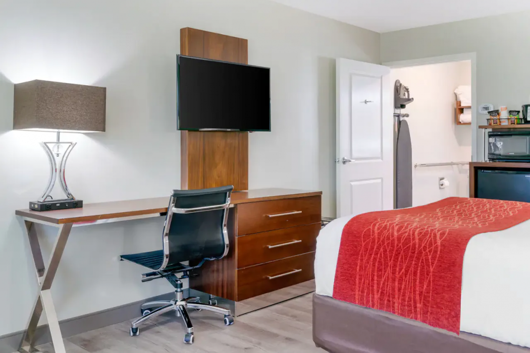 Comfort Inn Antioch - Century Plaza 13/32
