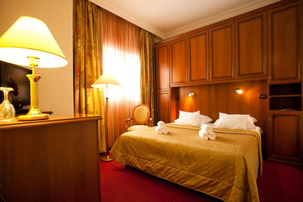 Globo Hotel 6/45