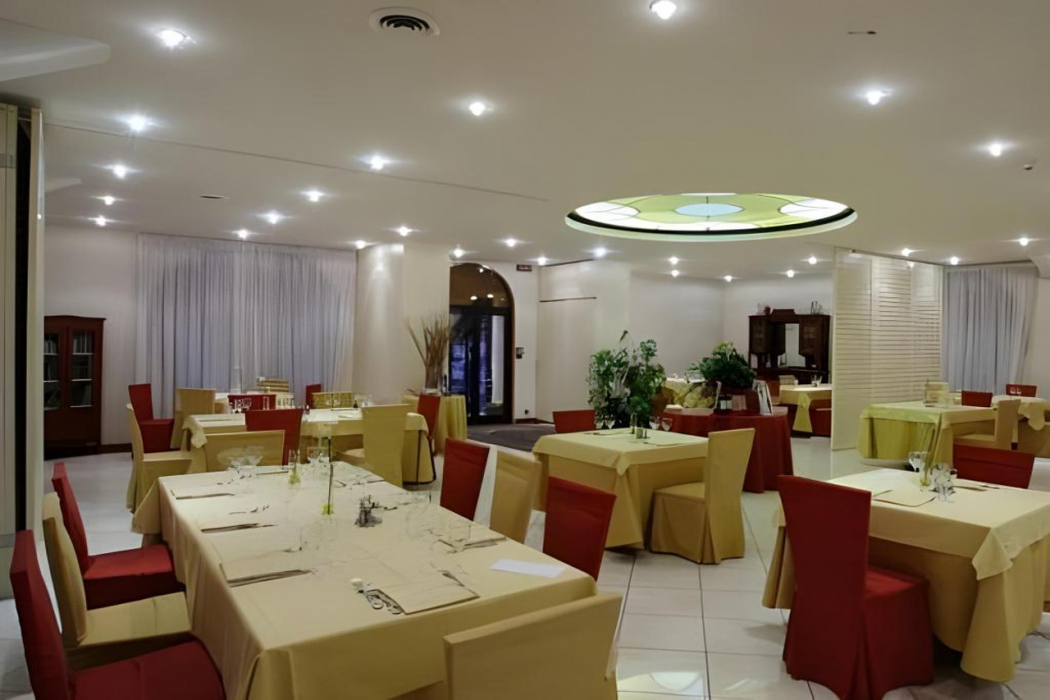 Globo Hotel 24/45