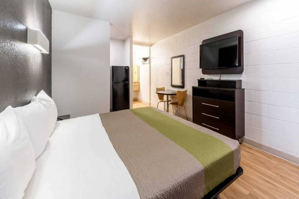 Studio6 San Antonio, TX - Fort Sam Houston Area 10/47