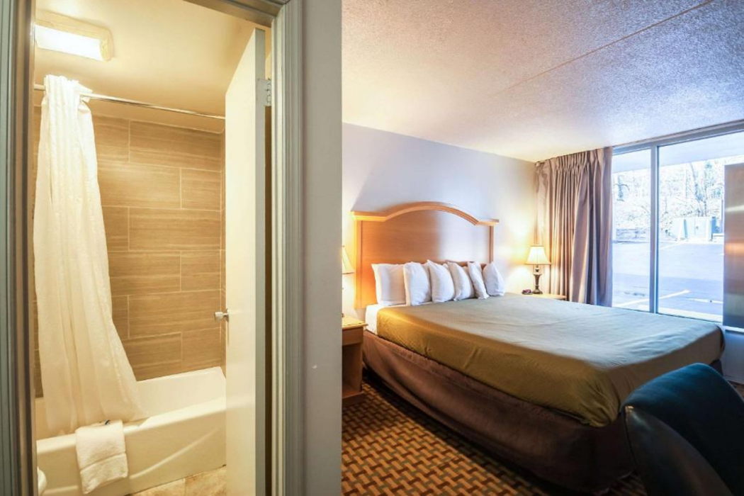 Econo Lodge Elkridge near Arundel Mills MD 8/27