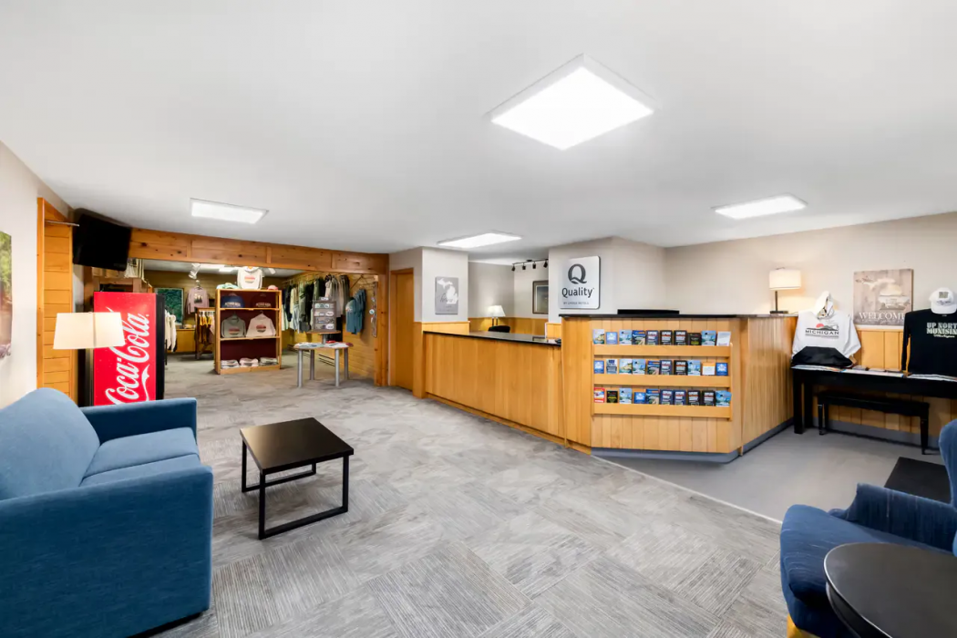 Quality Inn & Suites Munising Wetmore, MI 3/15