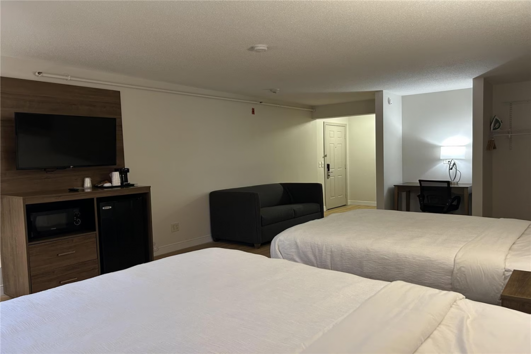 Baldwin Inn & Suites, SureStay Collection by Best Western 6/17