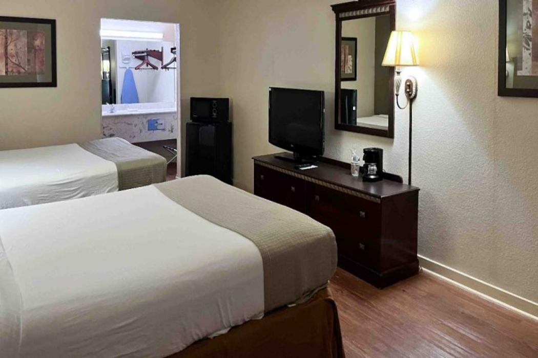 Room at Motel6 Abbeville, AL, ABBEVILLE - AL