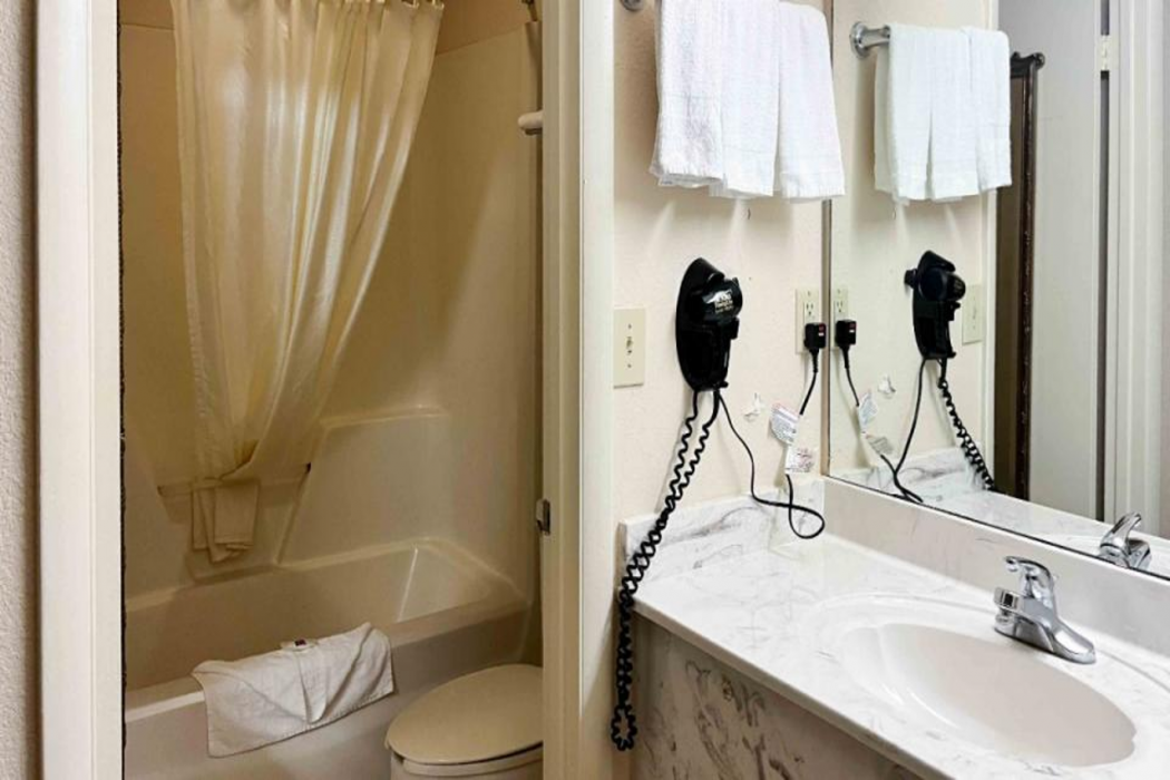 Room at Motel6 Abbeville, AL, ABBEVILLE - AL