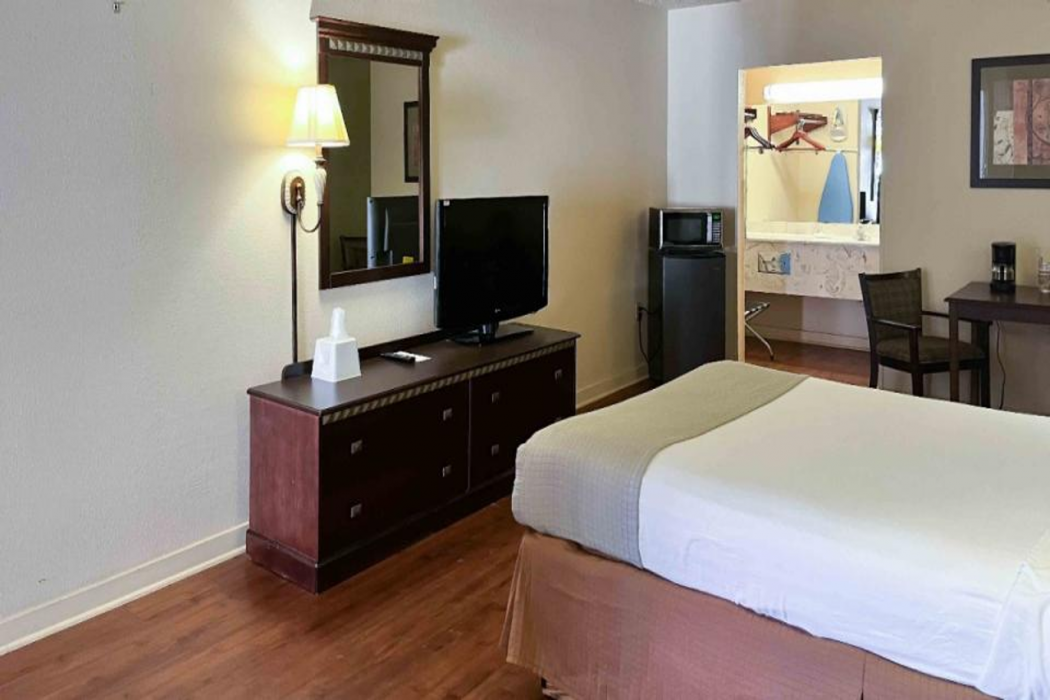 Room at Motel6 Abbeville, AL, ABBEVILLE - AL