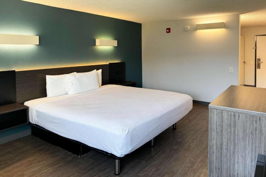 Motel6 Carson, CA 13/59