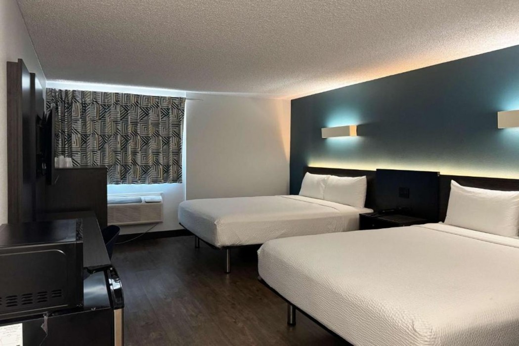 Motel6 Carson, CA 16/59