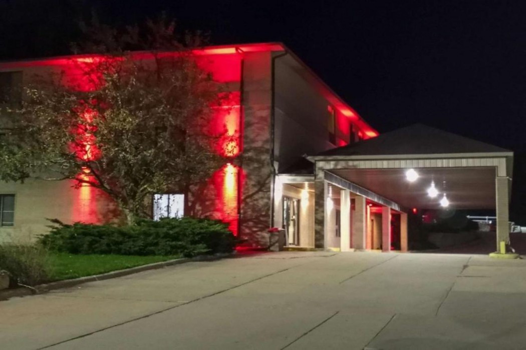 Econo Lodge Maquoketa, IA 4/20