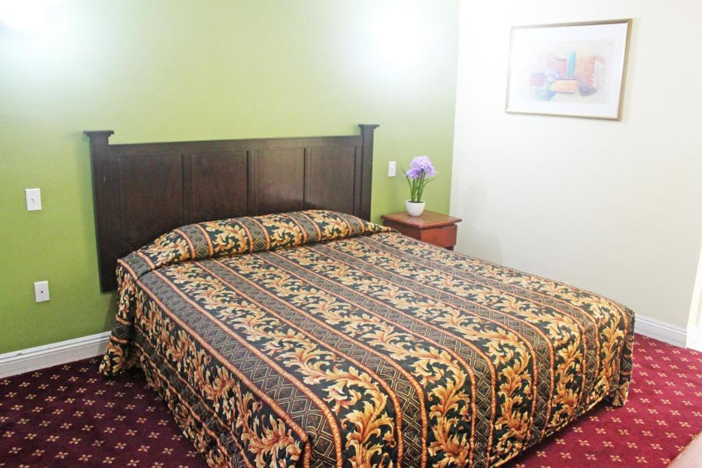 Royla Motel 13/44