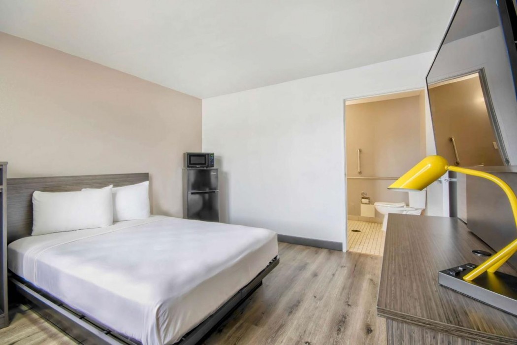 Motel6 Austin, TX - North 21/48