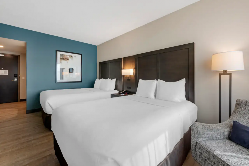 Comfort Inn & Suites Miami International Airport 18/26