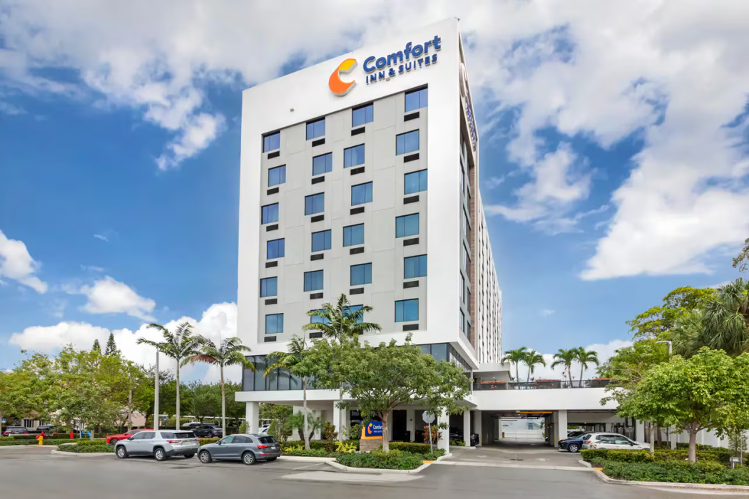 Comfort Inn & Suites Miami International Airport 1/26