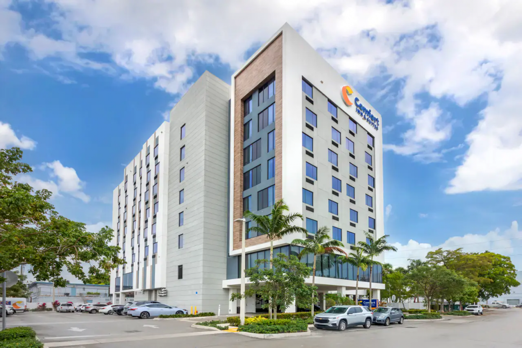 Comfort Inn & Suites Miami International Airport 2/26