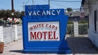 White Caps Motel 33/49