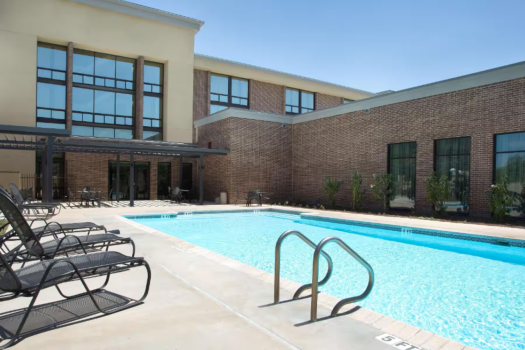 Heritage Inn Suites San Antonio Airpt, Trademark by Wyndham 30/60