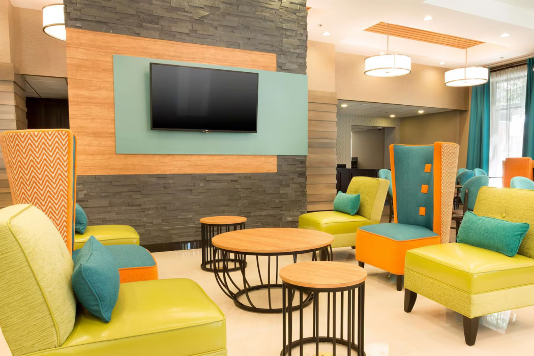 Heritage Inn Suites San Antonio Airpt, Trademark by Wyndham 7/60