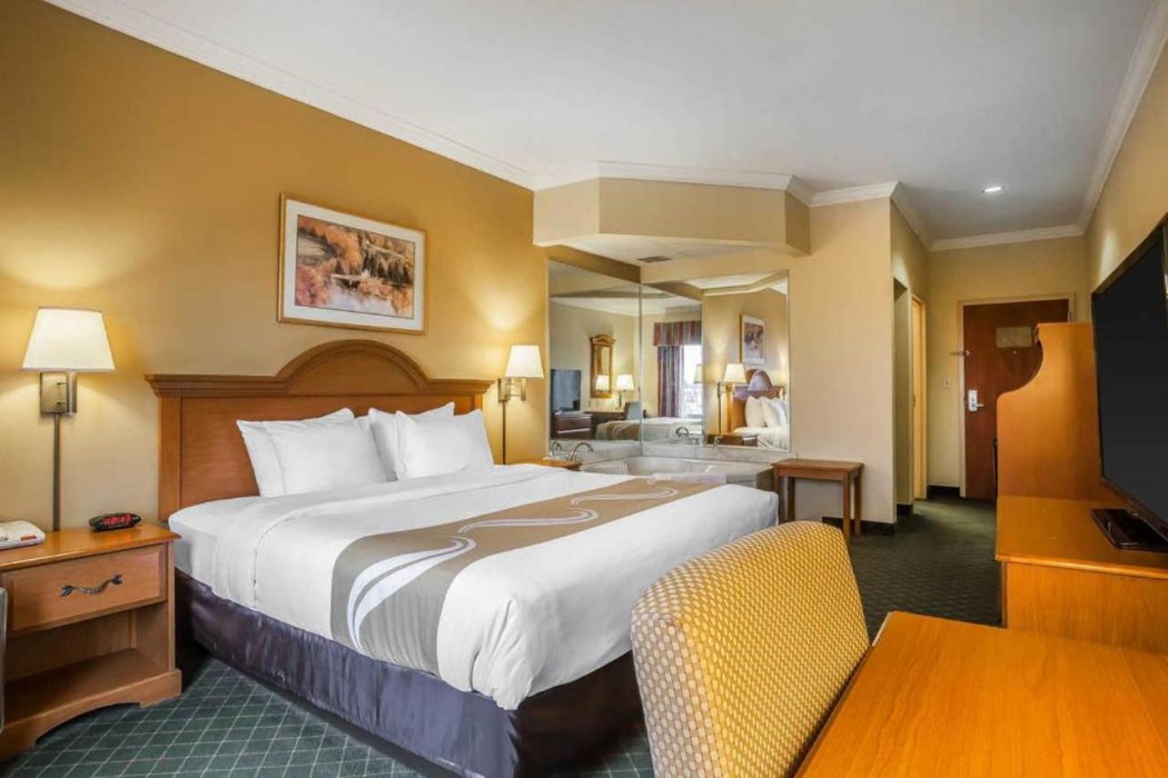 Quality Inn Tahlequah South 9/23