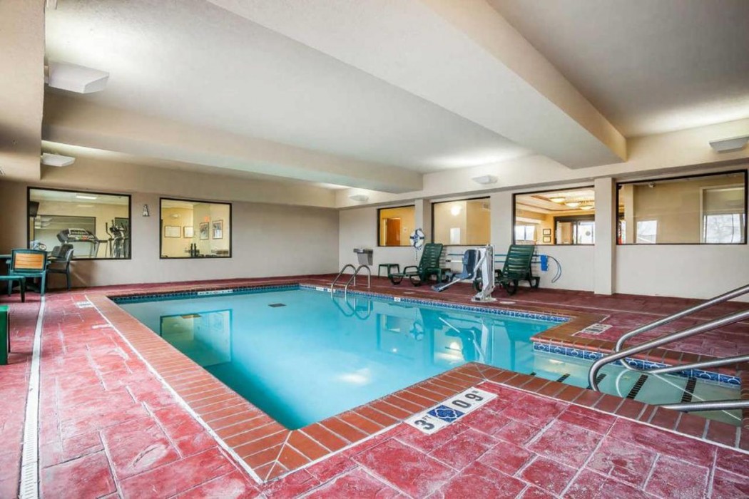Quality Inn Tahlequah South 13/23