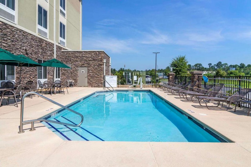 Comfort Inn & Suites Valdosta I-75 21/29