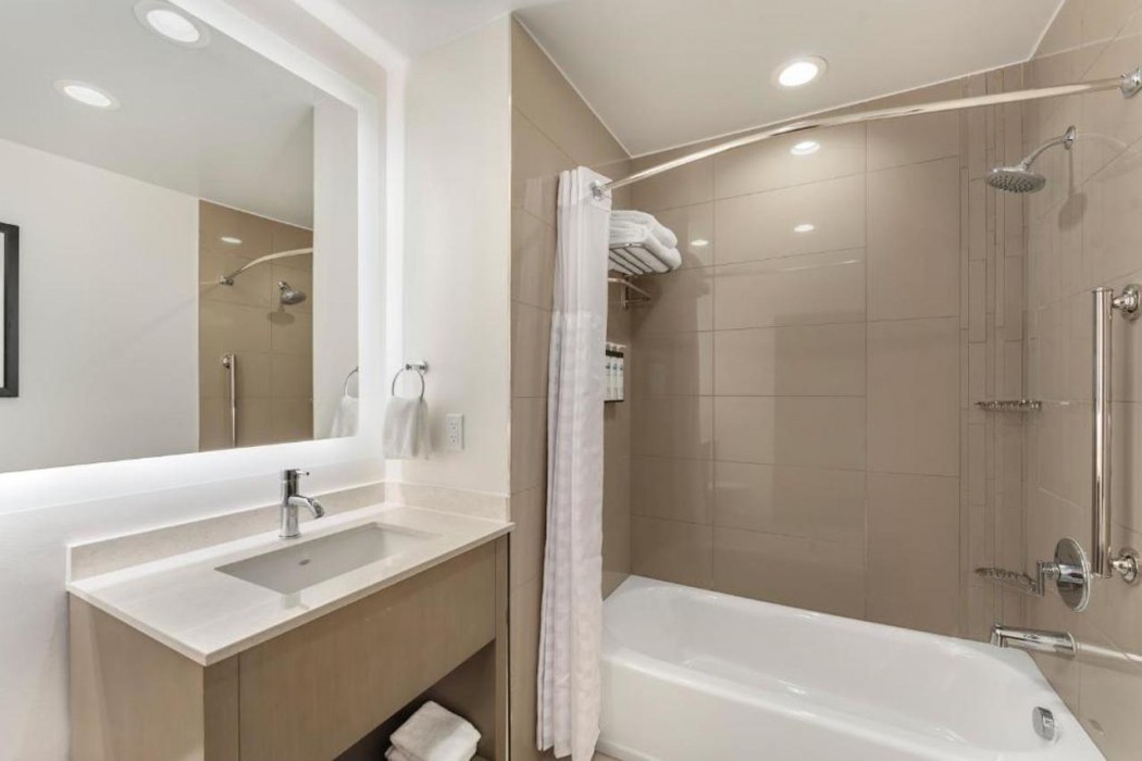 Hyatt House Orlando International Drive 22/60