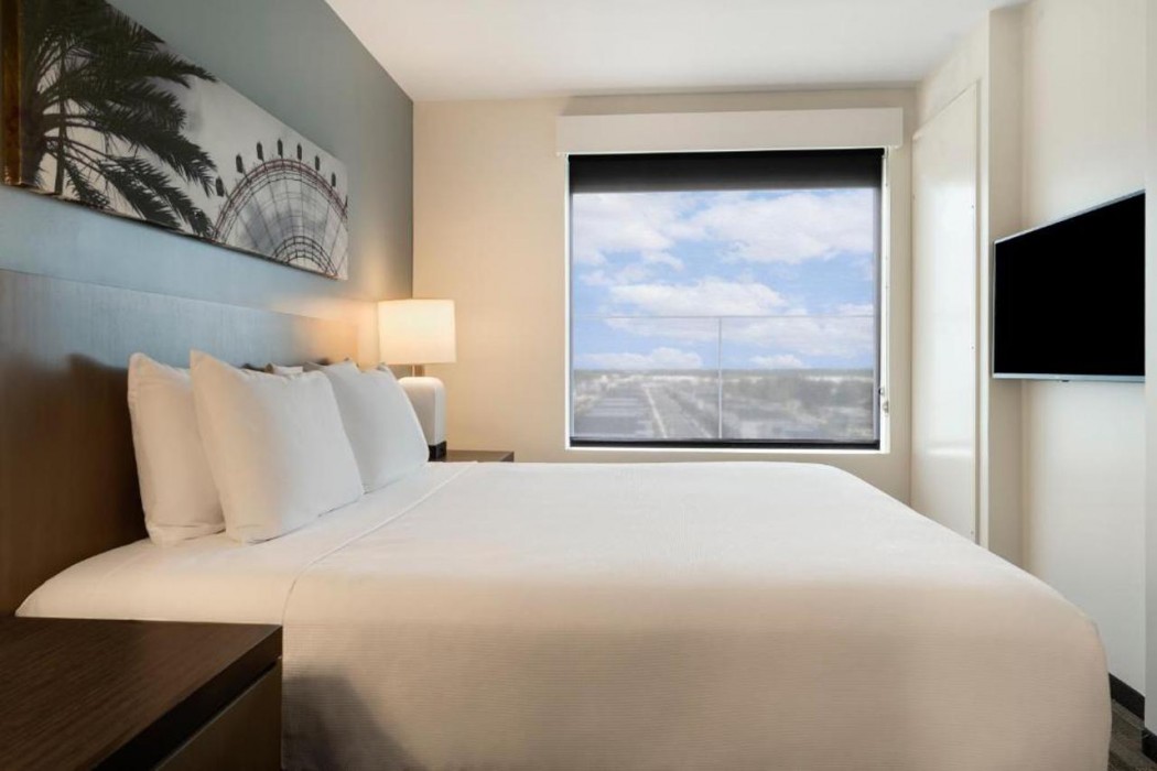 Hyatt House Orlando International Drive 16/60