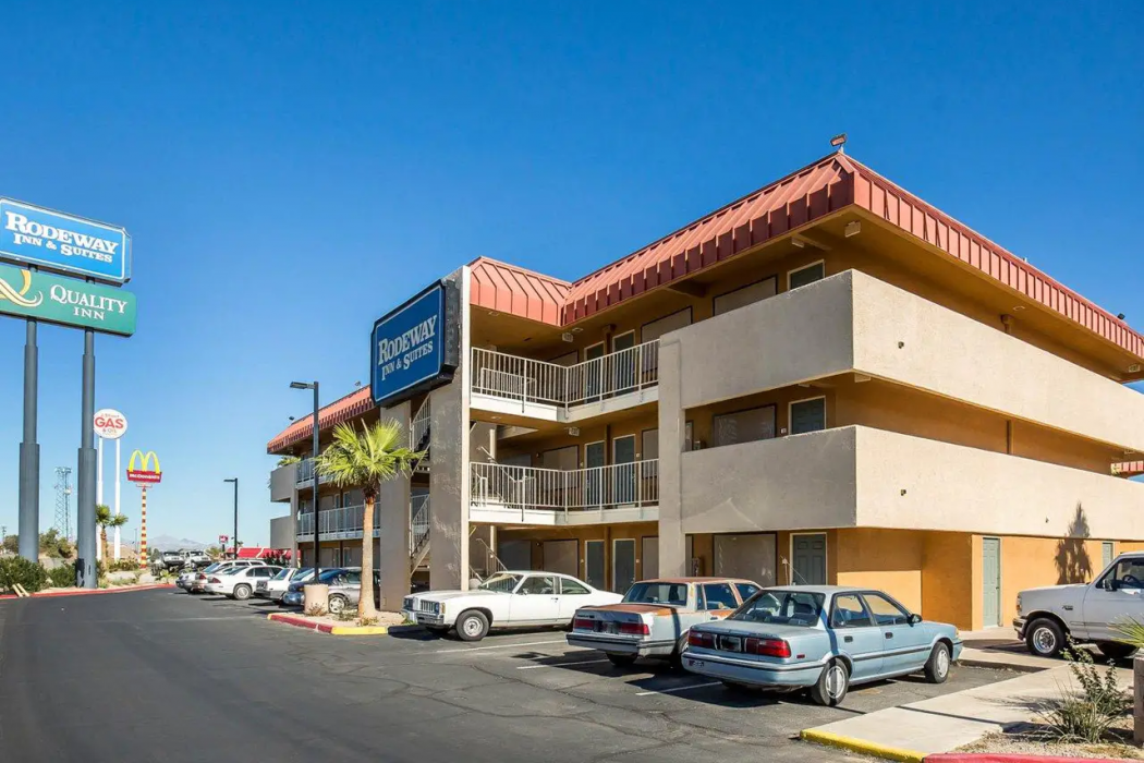 Rodeway Inn & Suites Needles CA 2/30